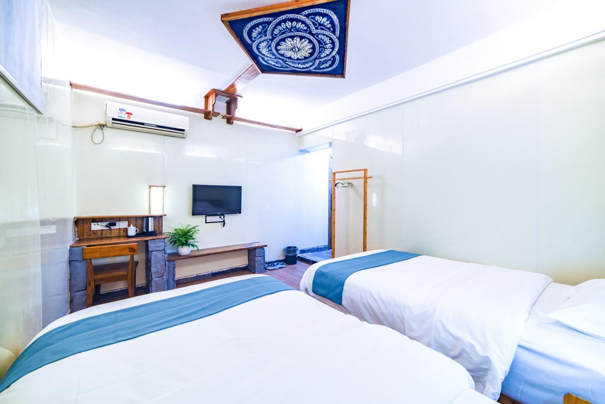 Destination Youth Hostel Чжанцзяцзе Экстерьер фото