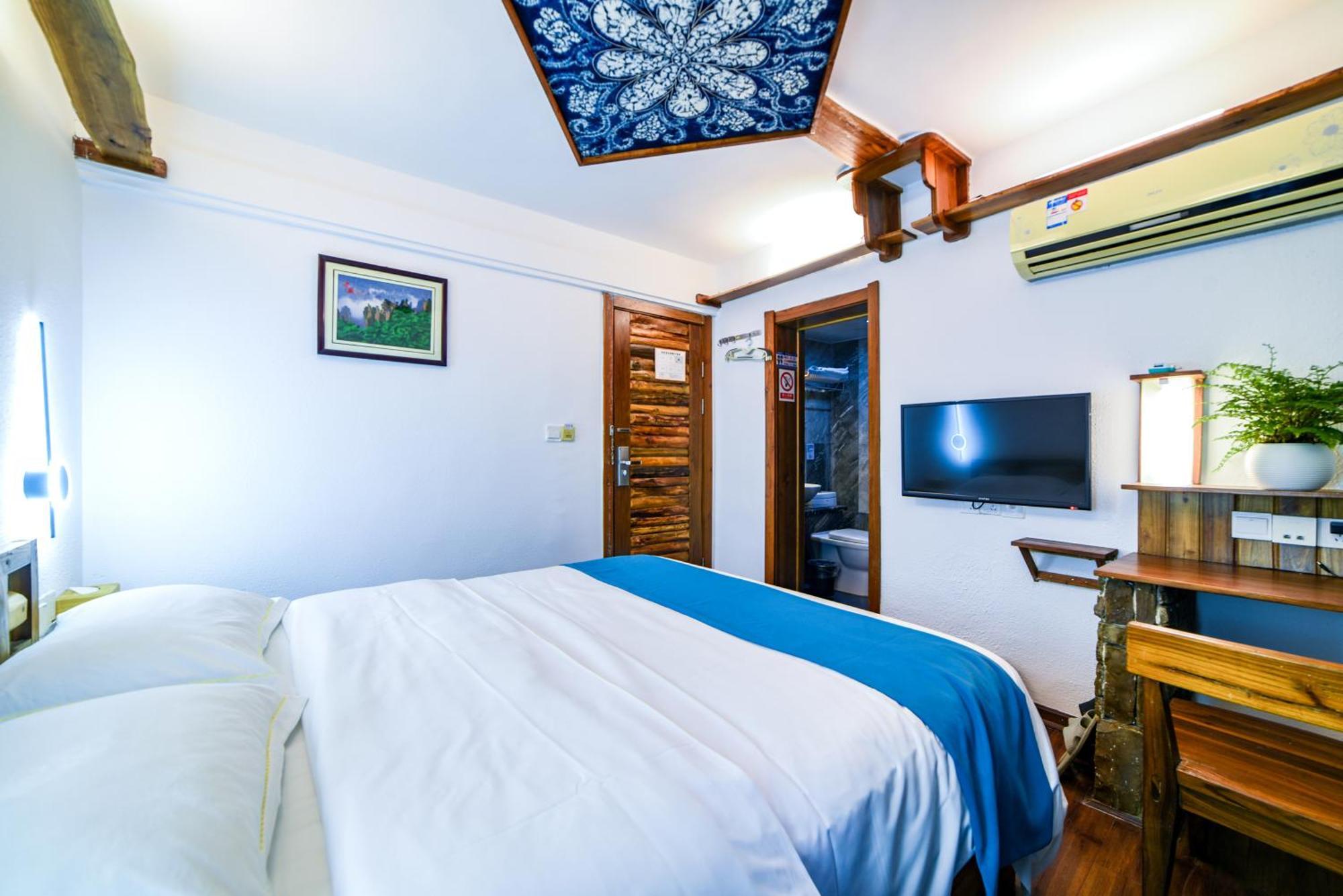 Destination Youth Hostel Чжанцзяцзе Экстерьер фото